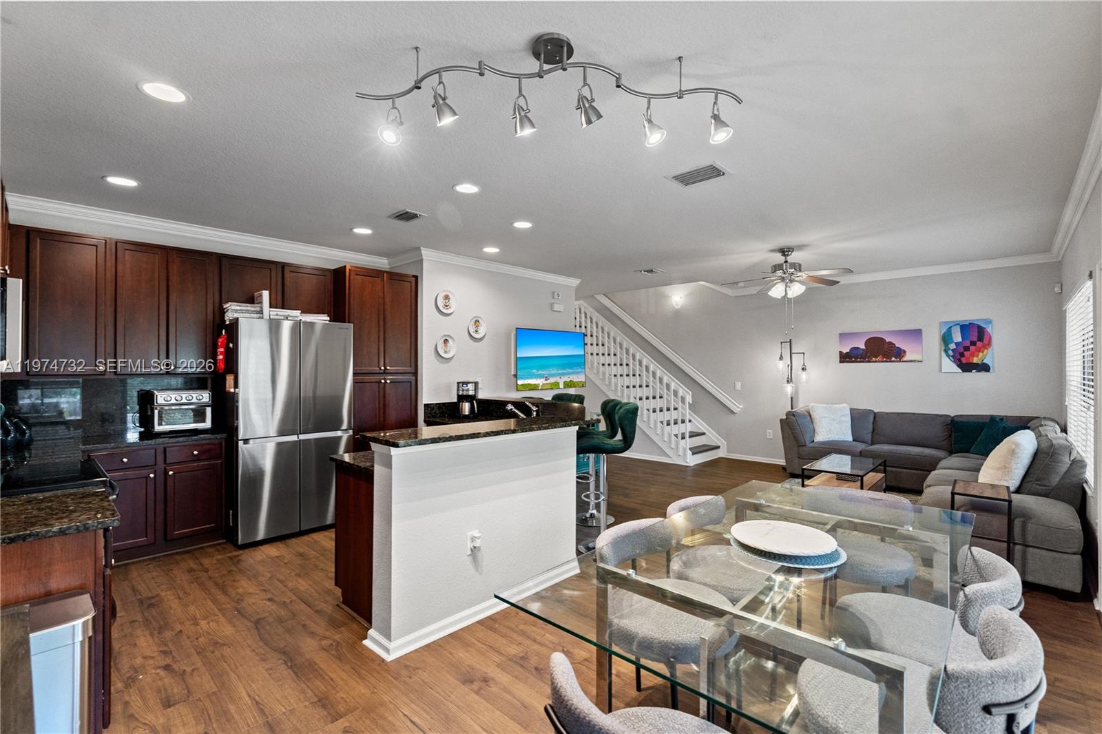 GRAND CYPRESS - Residential