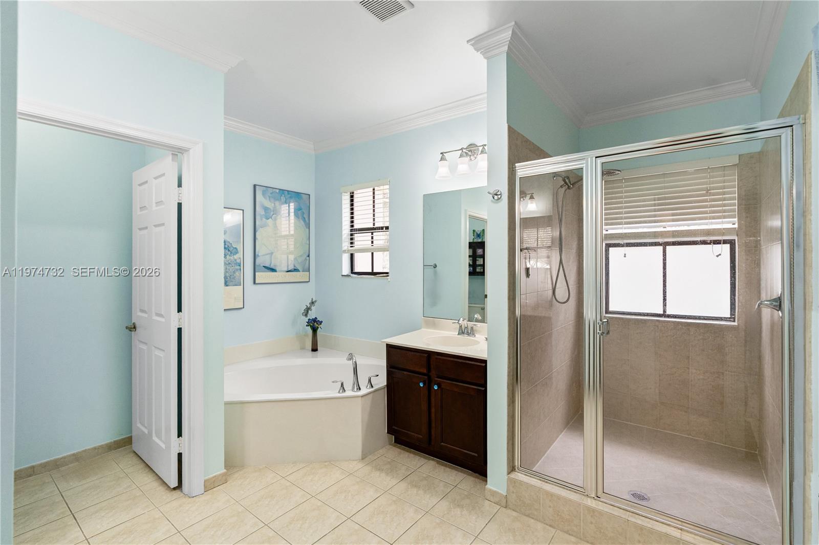 GRAND CYPRESS - Residential