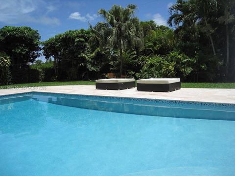 HOME MAX REALTY INTERNATIONAL GLOBAL LISTING PORTALS 7440 SW 126th St Pinecrest FL 33156