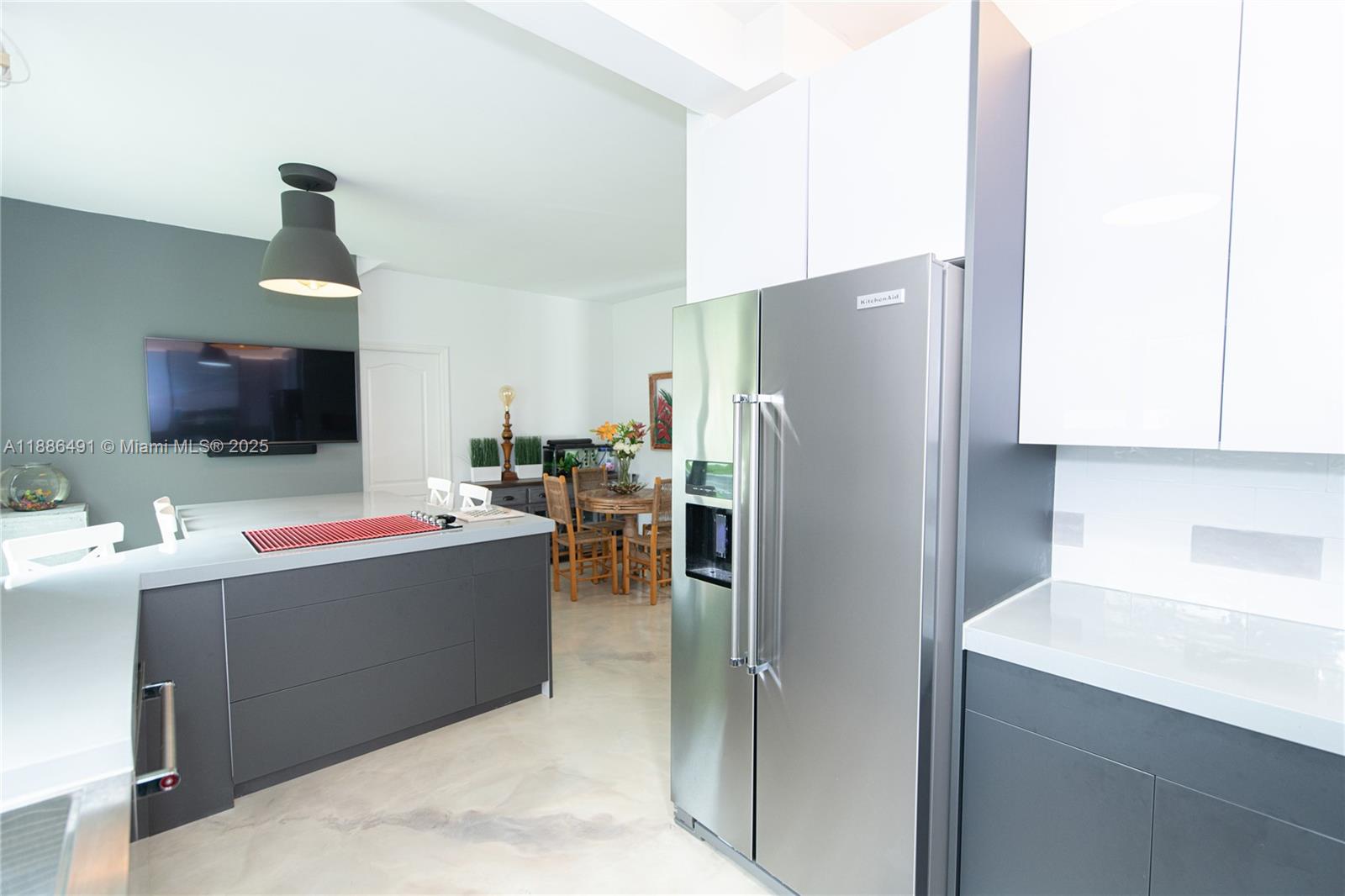 VILLA SAN REMO CONDO - Residential Lease