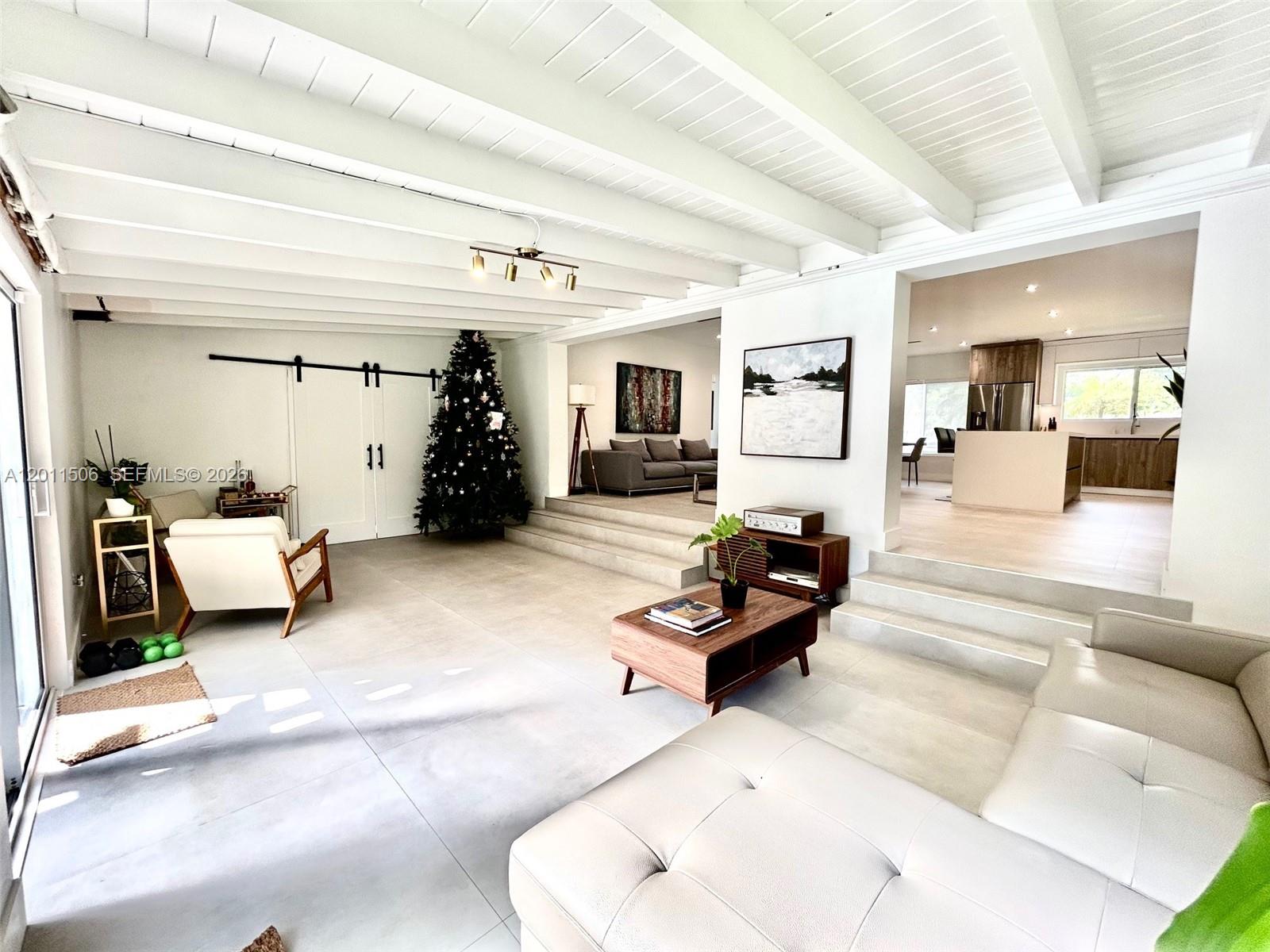 KENDAL RANCHES - Residential Lease