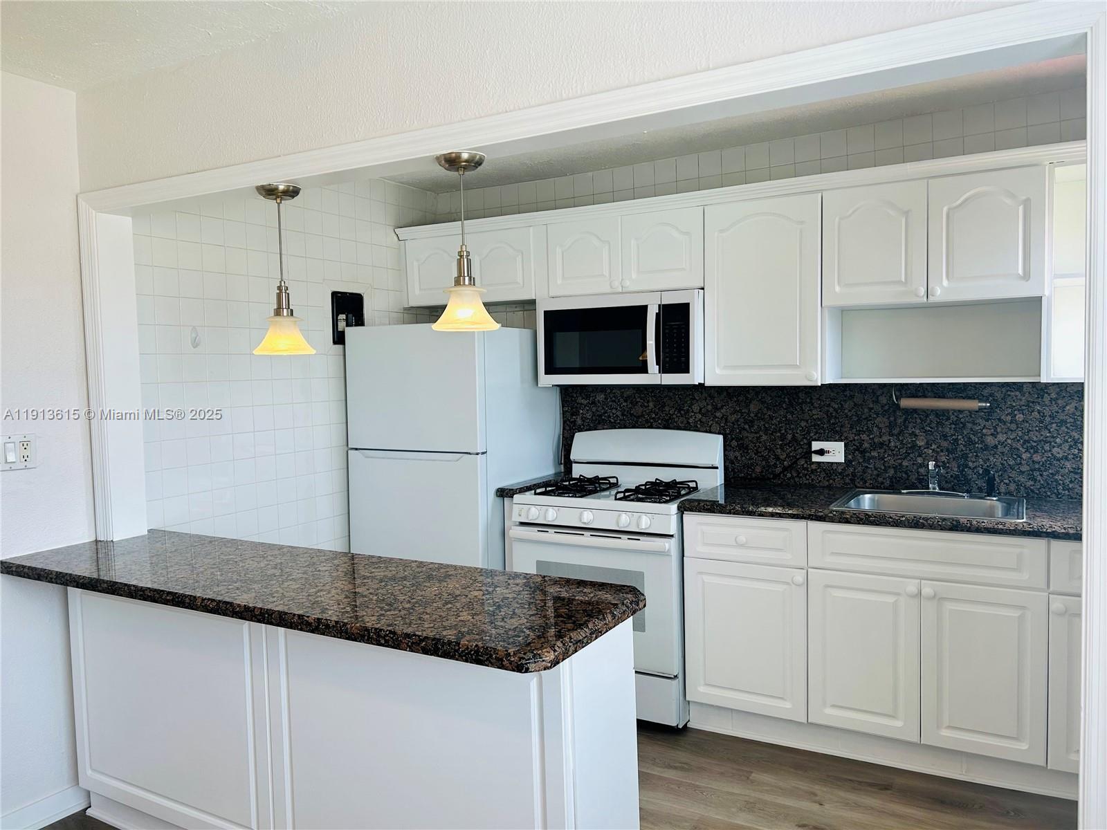 PINAR II CONDO - Residential Lease