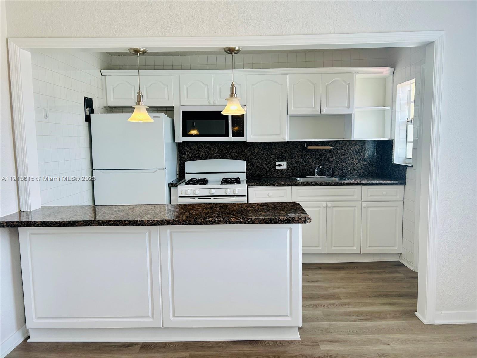 PINAR II CONDO - Residential Lease