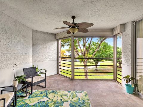 1811 Sabal Palm Dr 307 Davie FL 33324