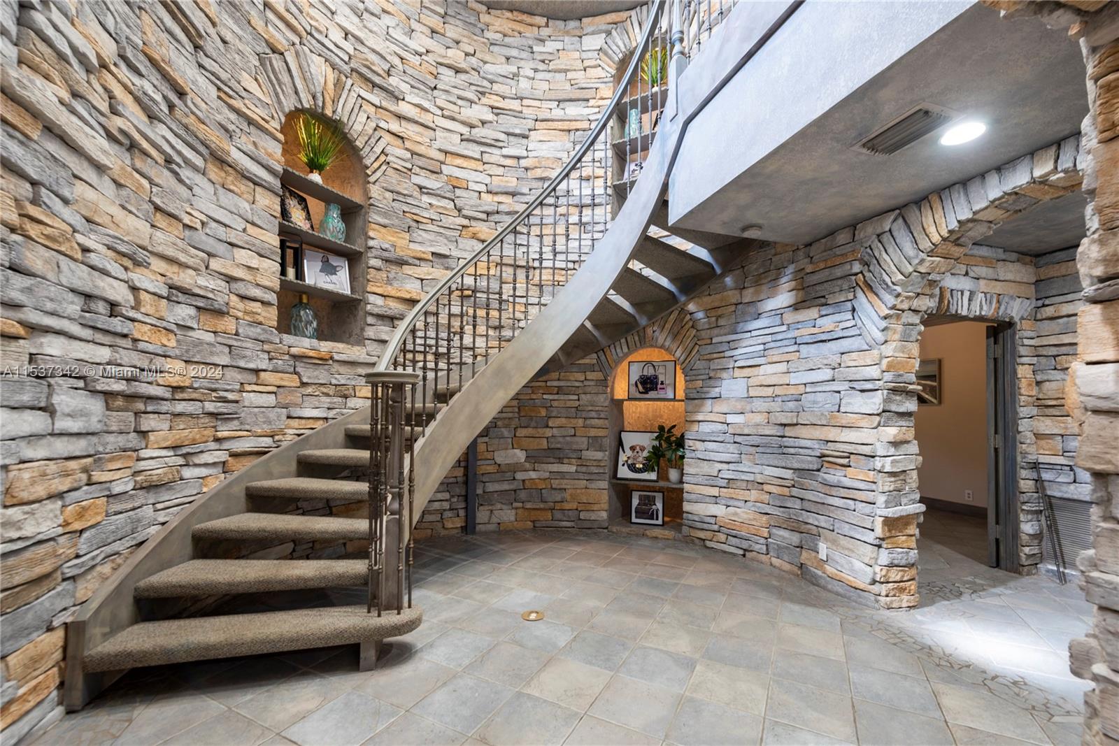 WINDMILL RANCH ESTATES - Residential