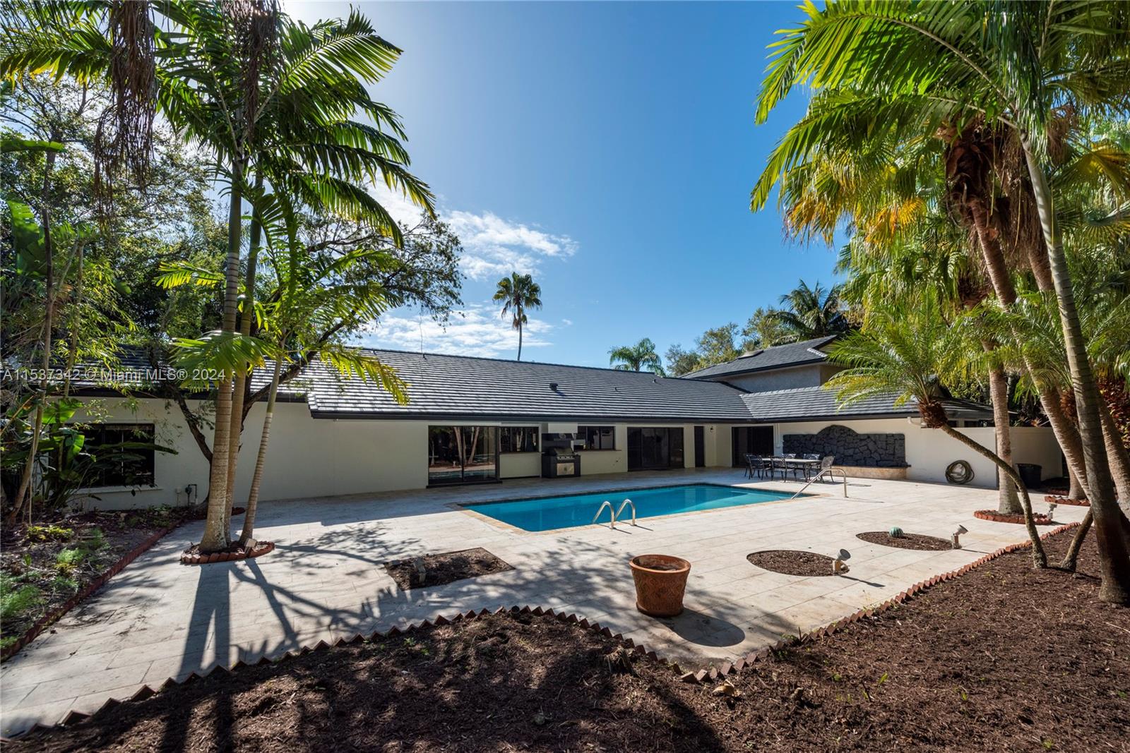 WINDMILL RANCH ESTATES - Residential