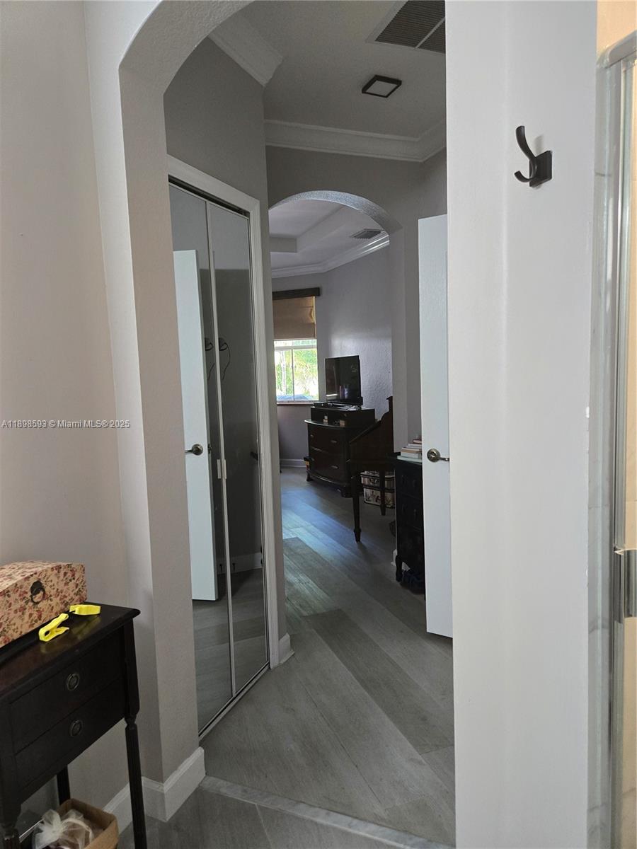 ISLANDS AT DORAL 1ST ADDN - Residential