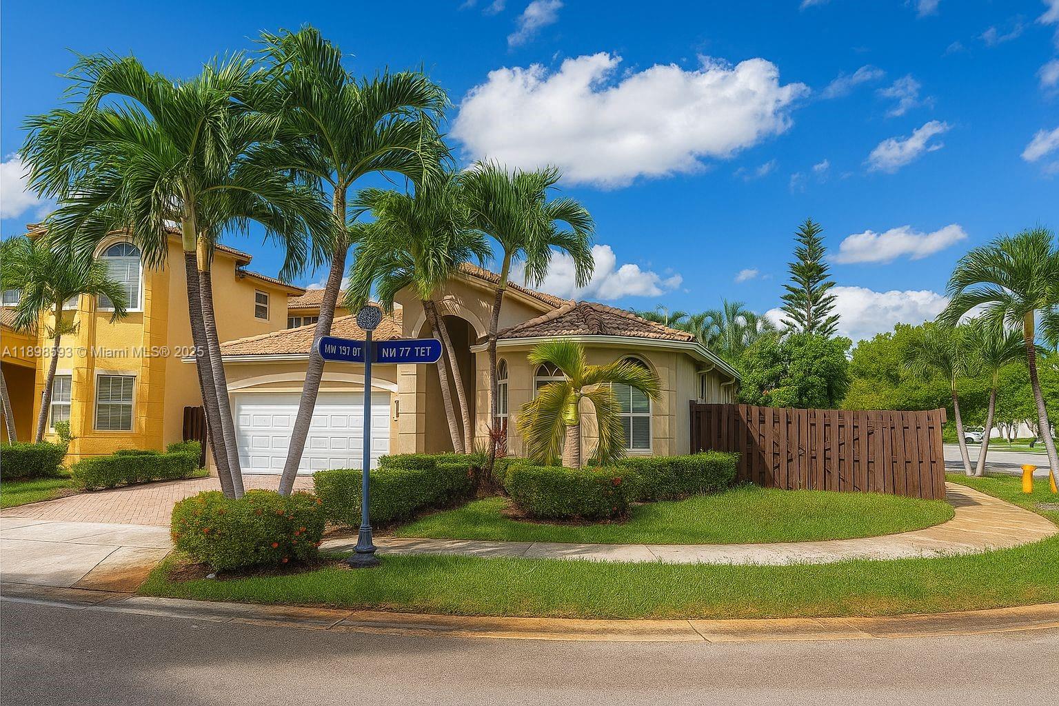 ISLANDS AT DORAL 1ST ADDN - Residential