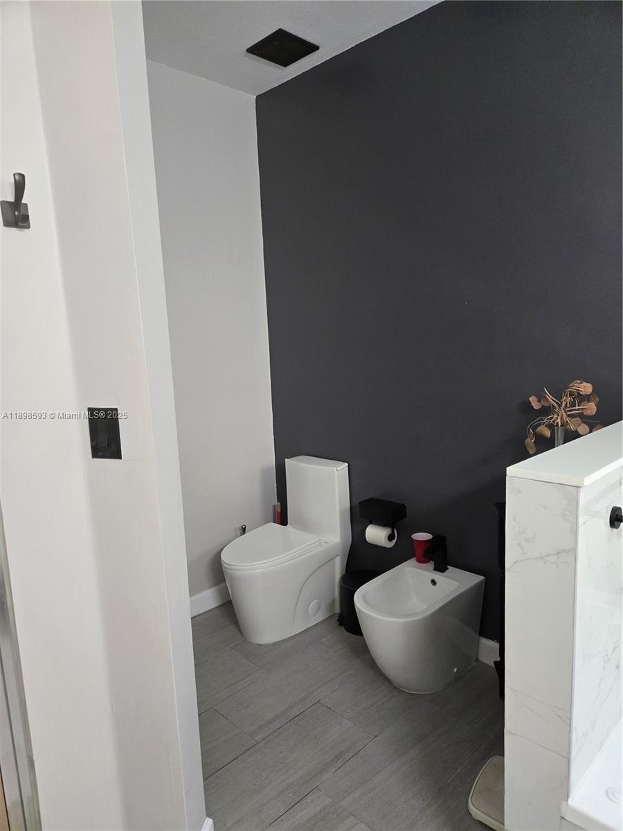 ISLANDS AT DORAL 1ST ADDN - Residential