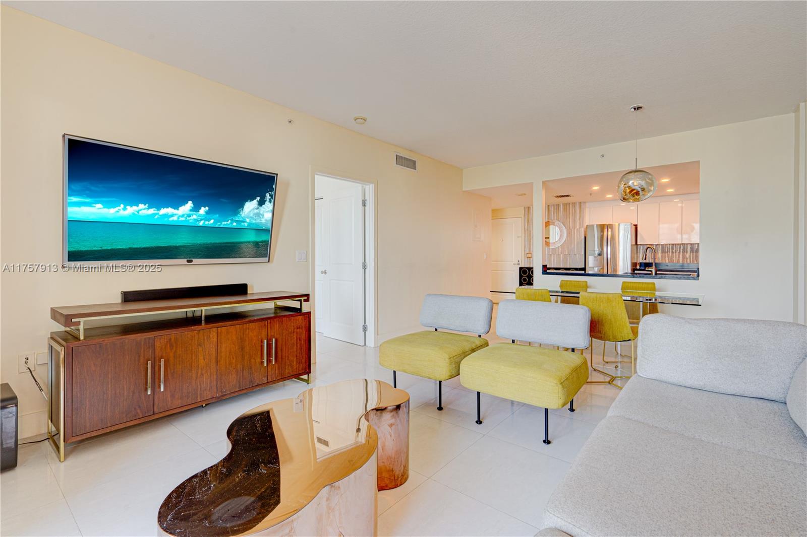 VUE AT BRICKELL CONDO - Residential