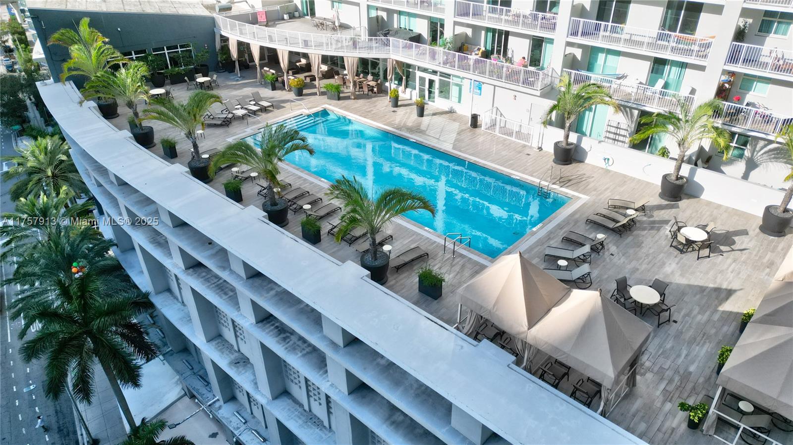 VUE AT BRICKELL CONDO - Residential