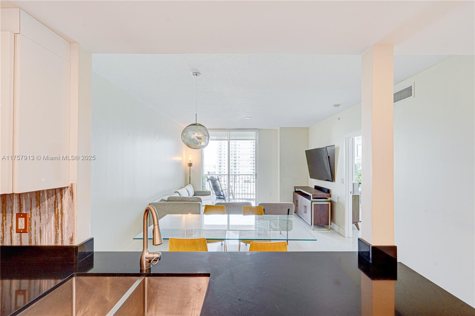 1250 S Miami Ave 1109