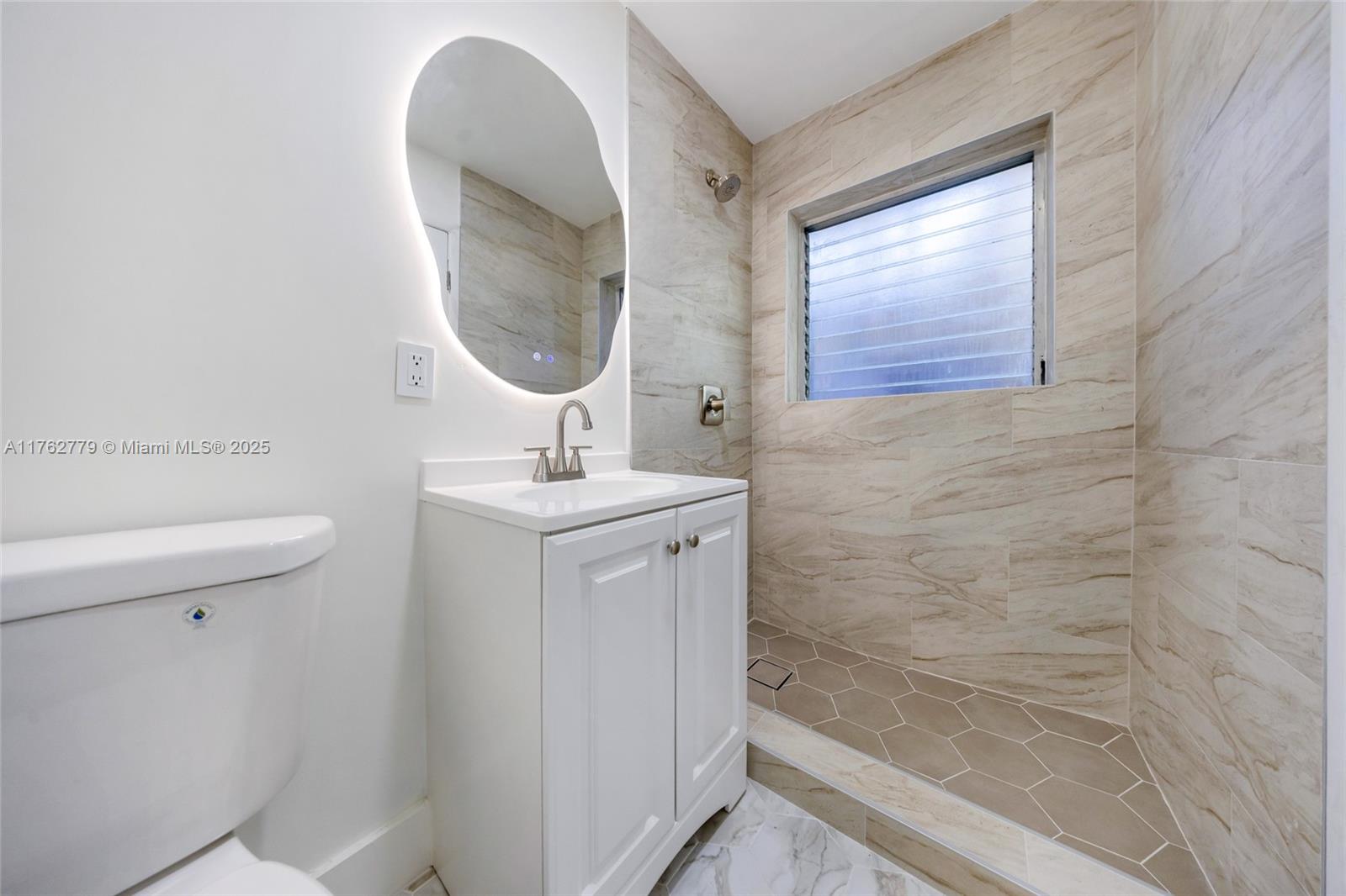 LAUDERDALE PARK 6-33 1/2 - Residential