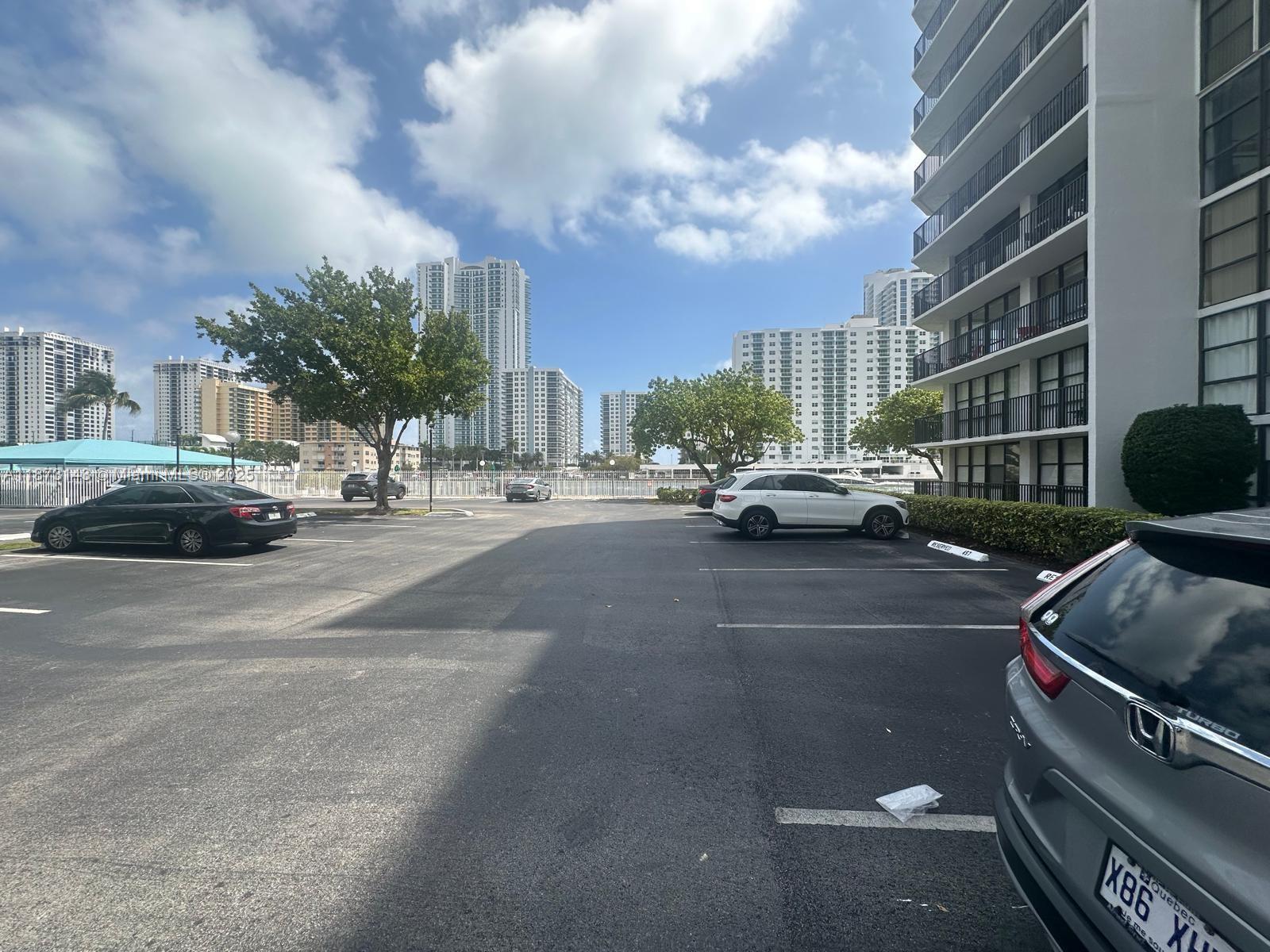 OCEANVIEW PARK CONDO - Residential Lease