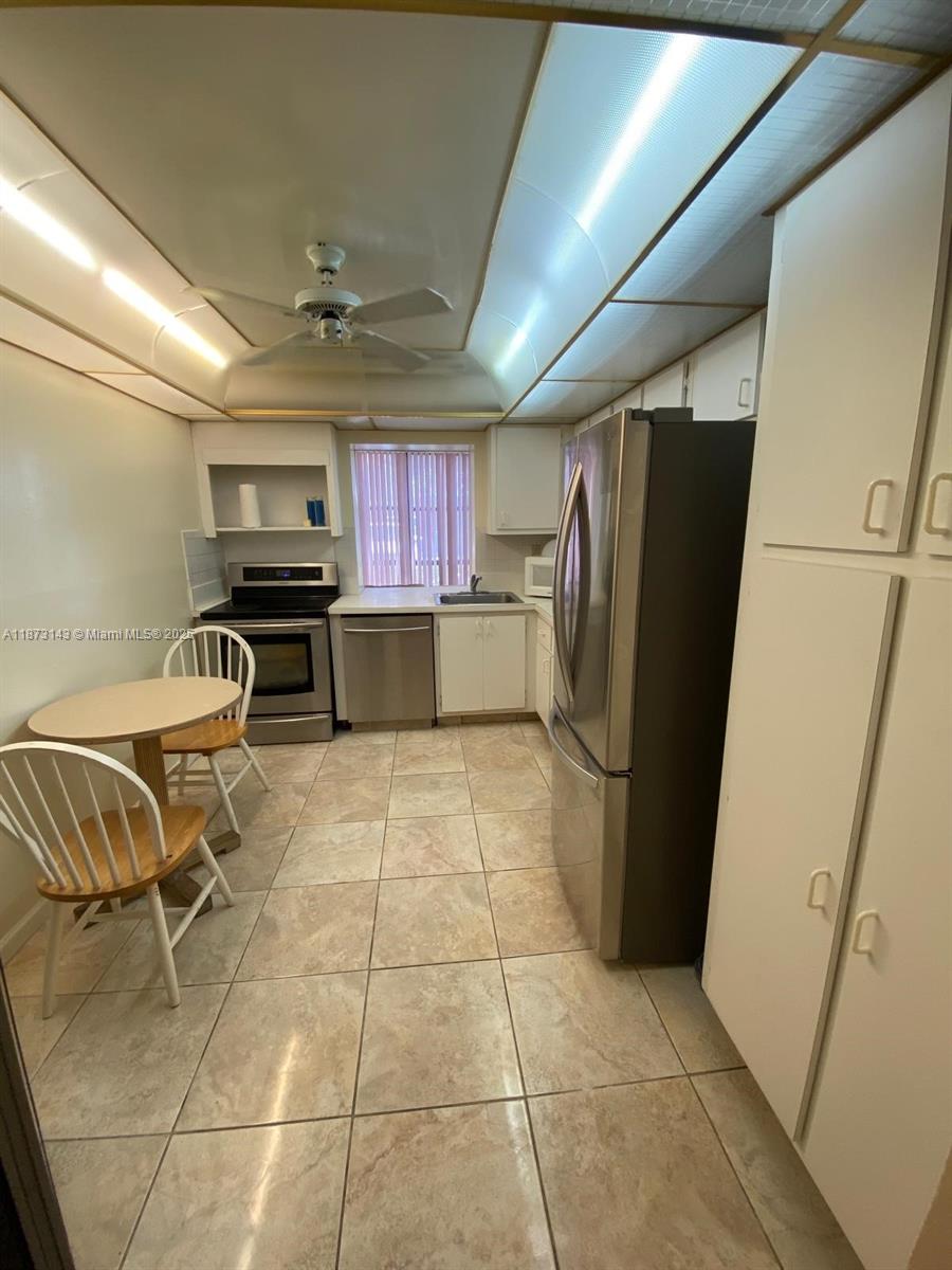 OCEANVIEW PARK CONDO - Residential Lease