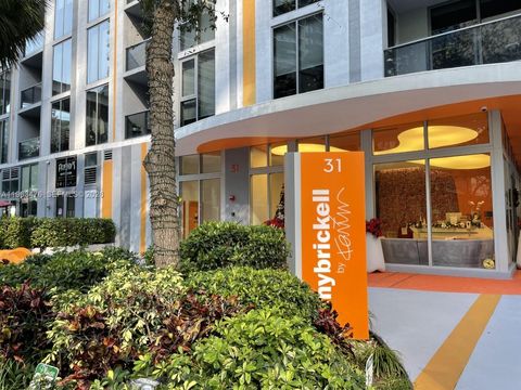 31 SE 6th St 404 Miami FL 33131