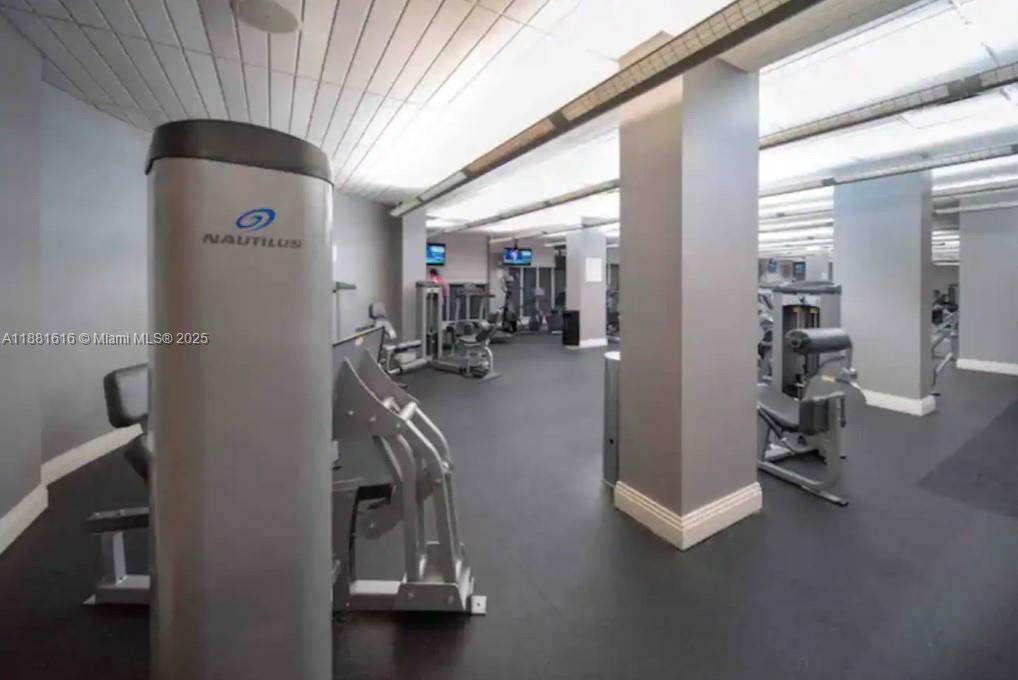 TIDES ON HOLLYWOOD BEACH - Residential