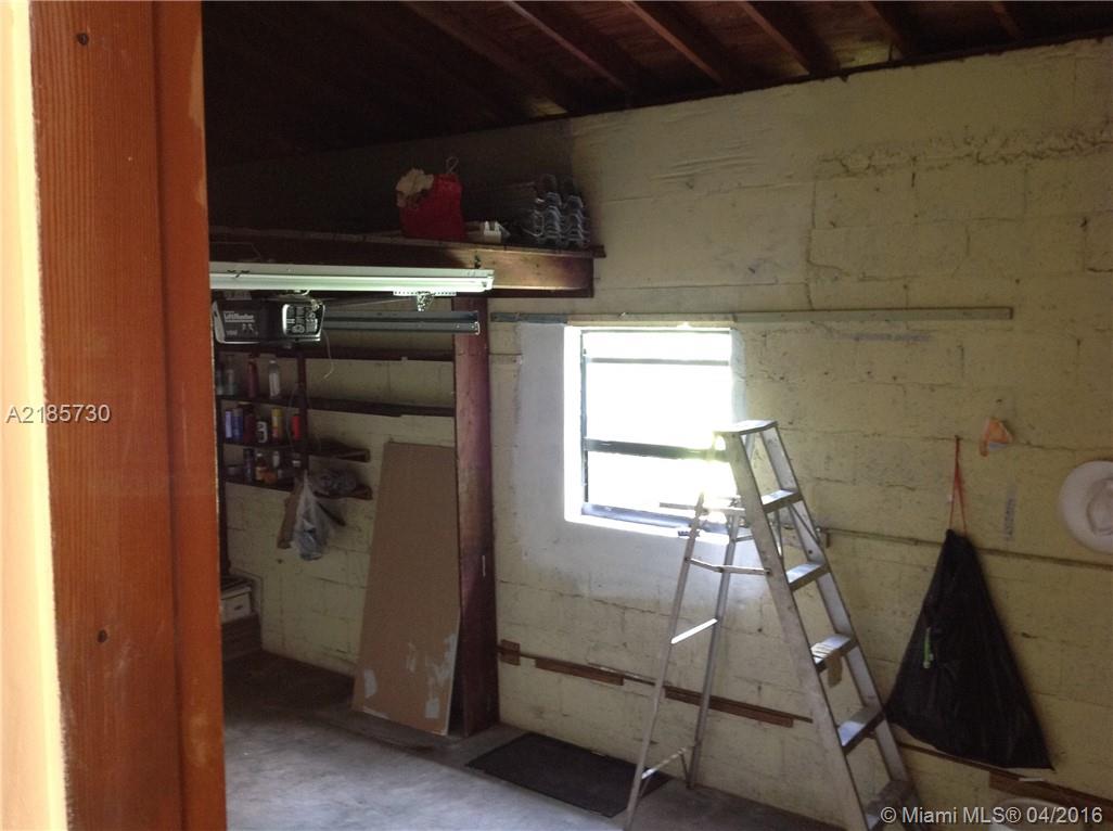 GRANADA GROVES - Residential