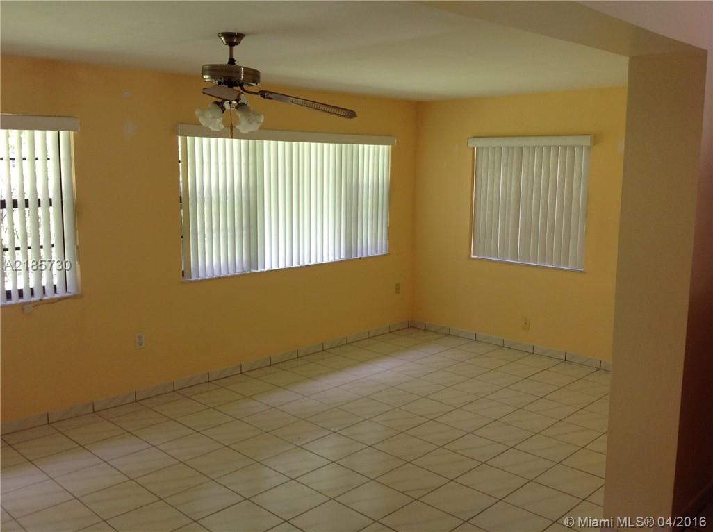 GRANADA GROVES - Residential