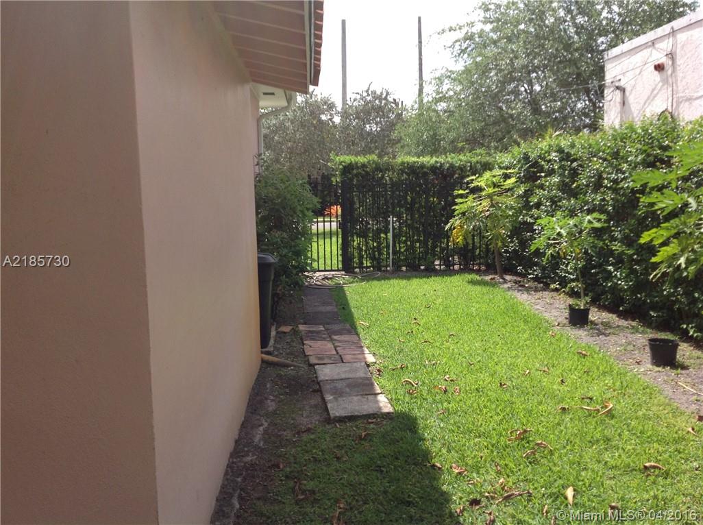 GRANADA GROVES - Residential