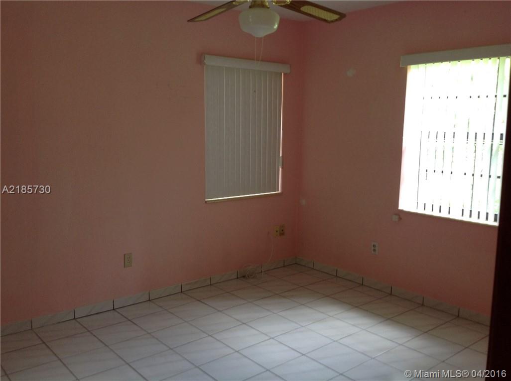 GRANADA GROVES - Residential