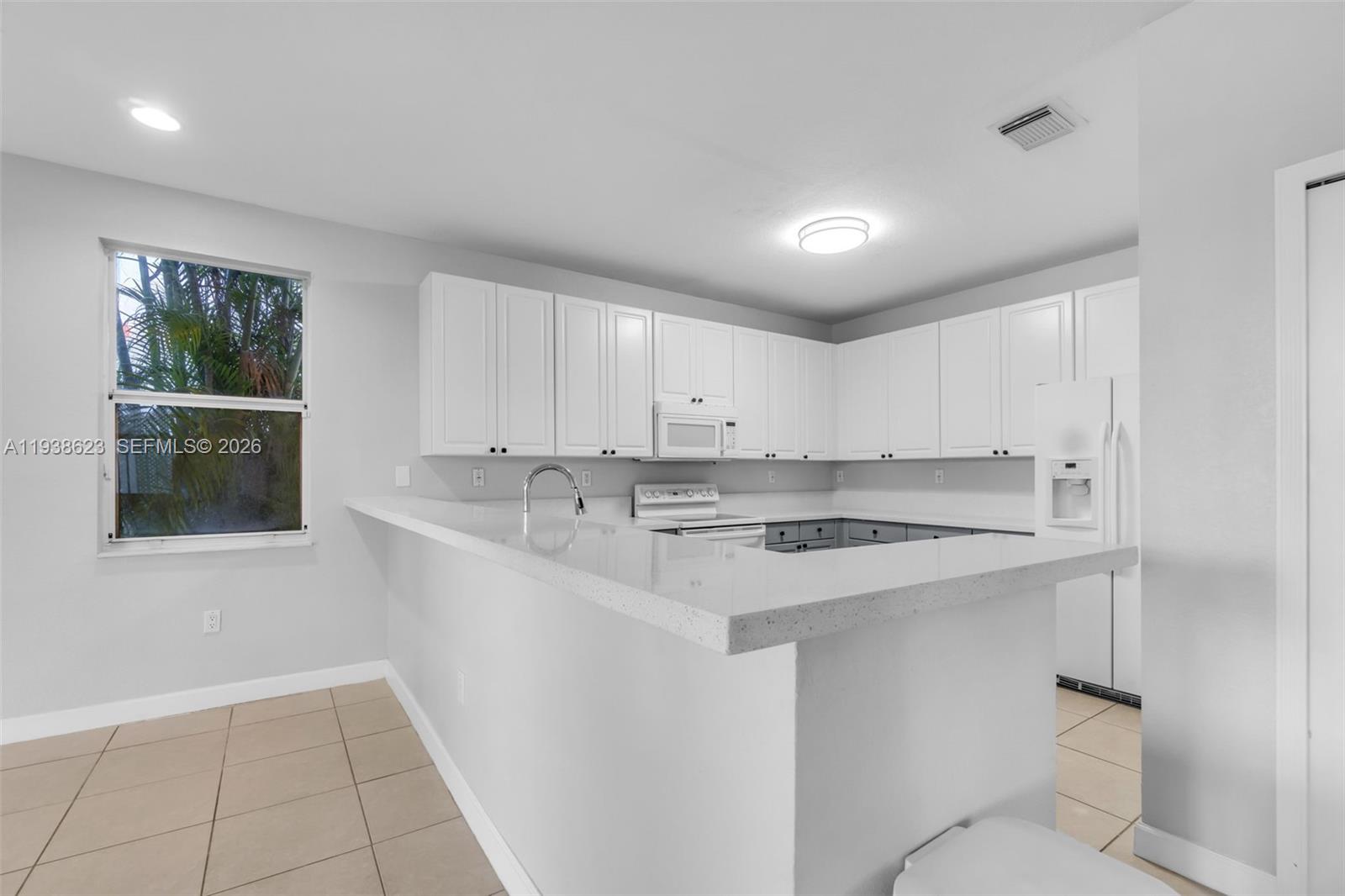 CRESTVIEW LAKES - Residential