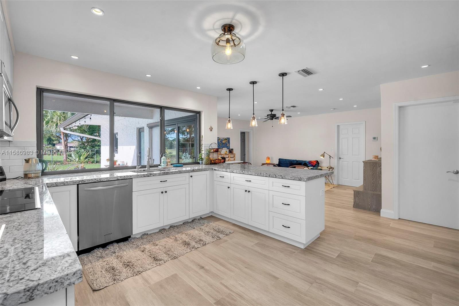 JACARANDA COUNTRY CLUB WE - Residential