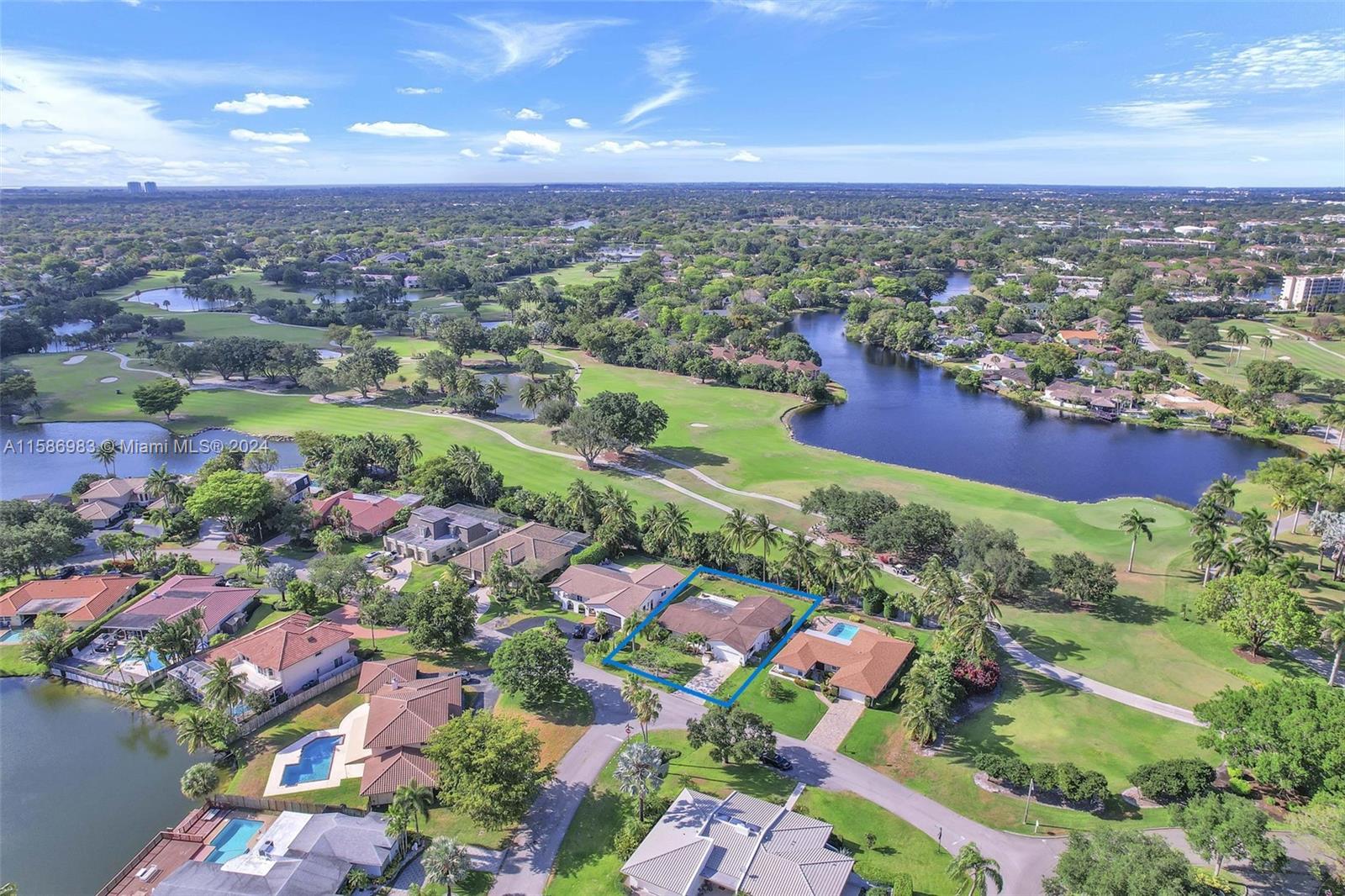 JACARANDA COUNTRY CLUB WE - Residential