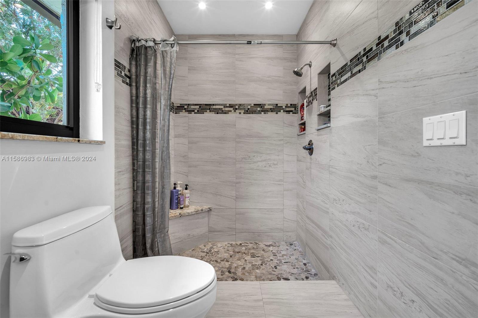 JACARANDA COUNTRY CLUB WE - Residential