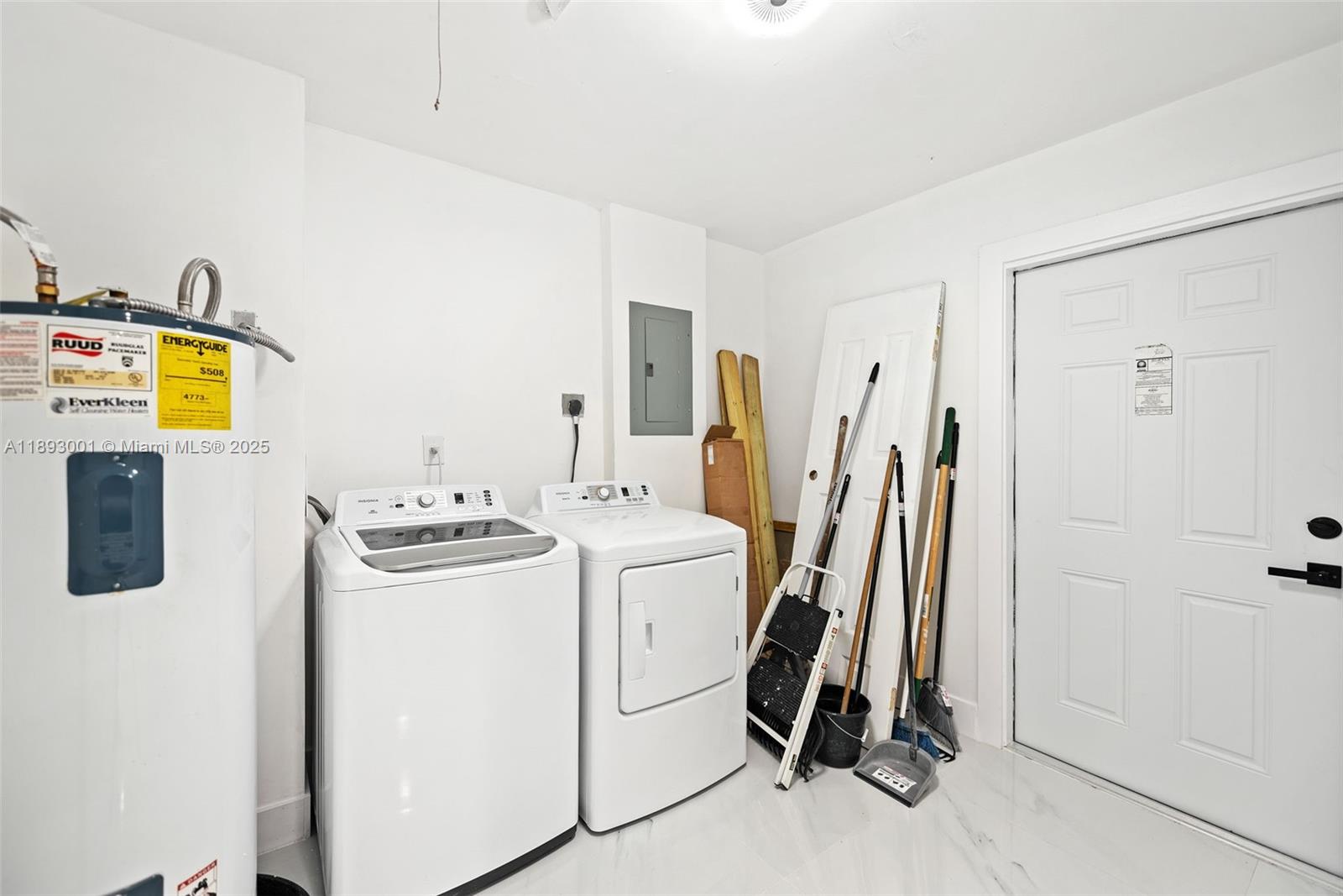 NORTH LAUDERDALE VILLAGE - Residential