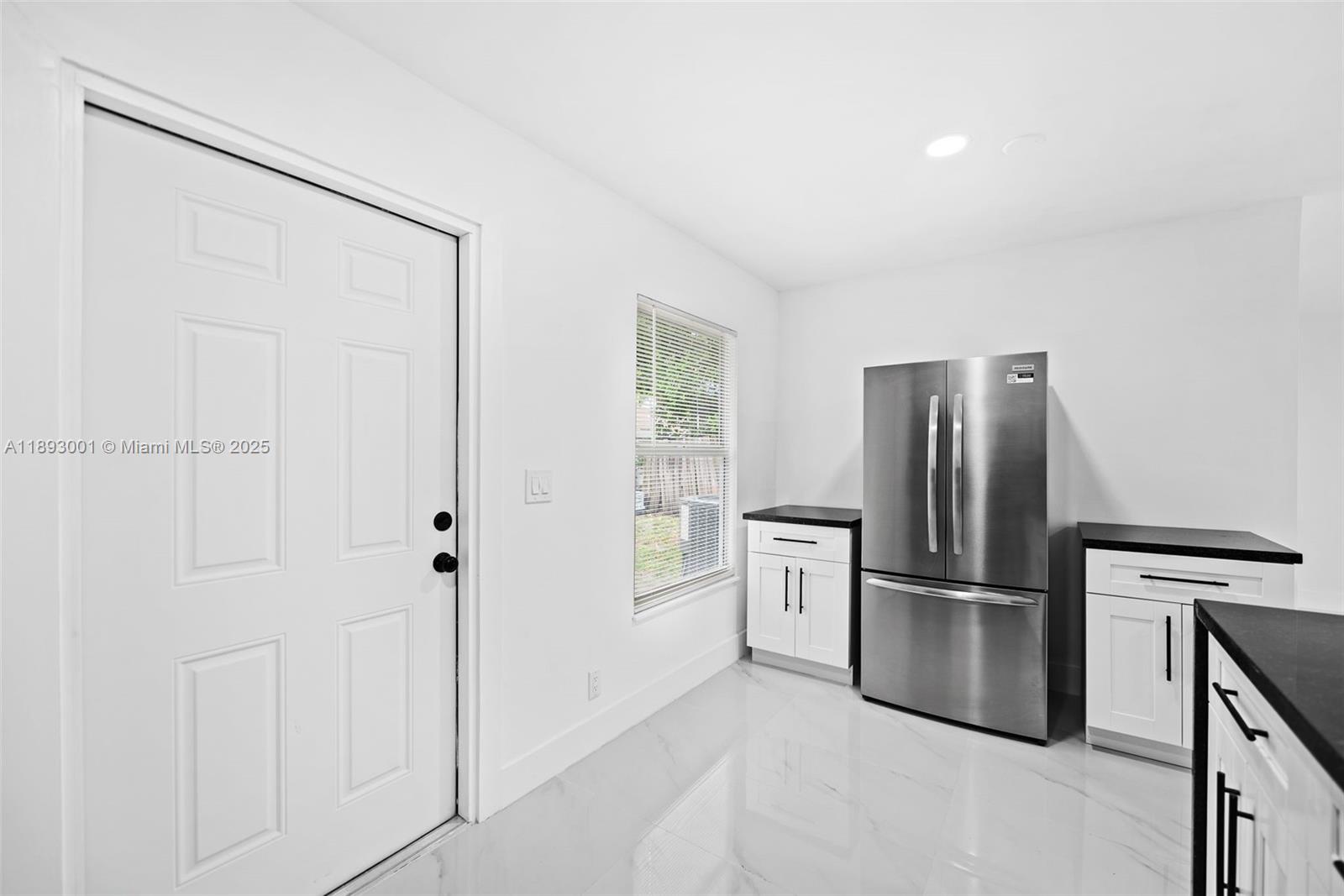 NORTH LAUDERDALE VILLAGE - Residential