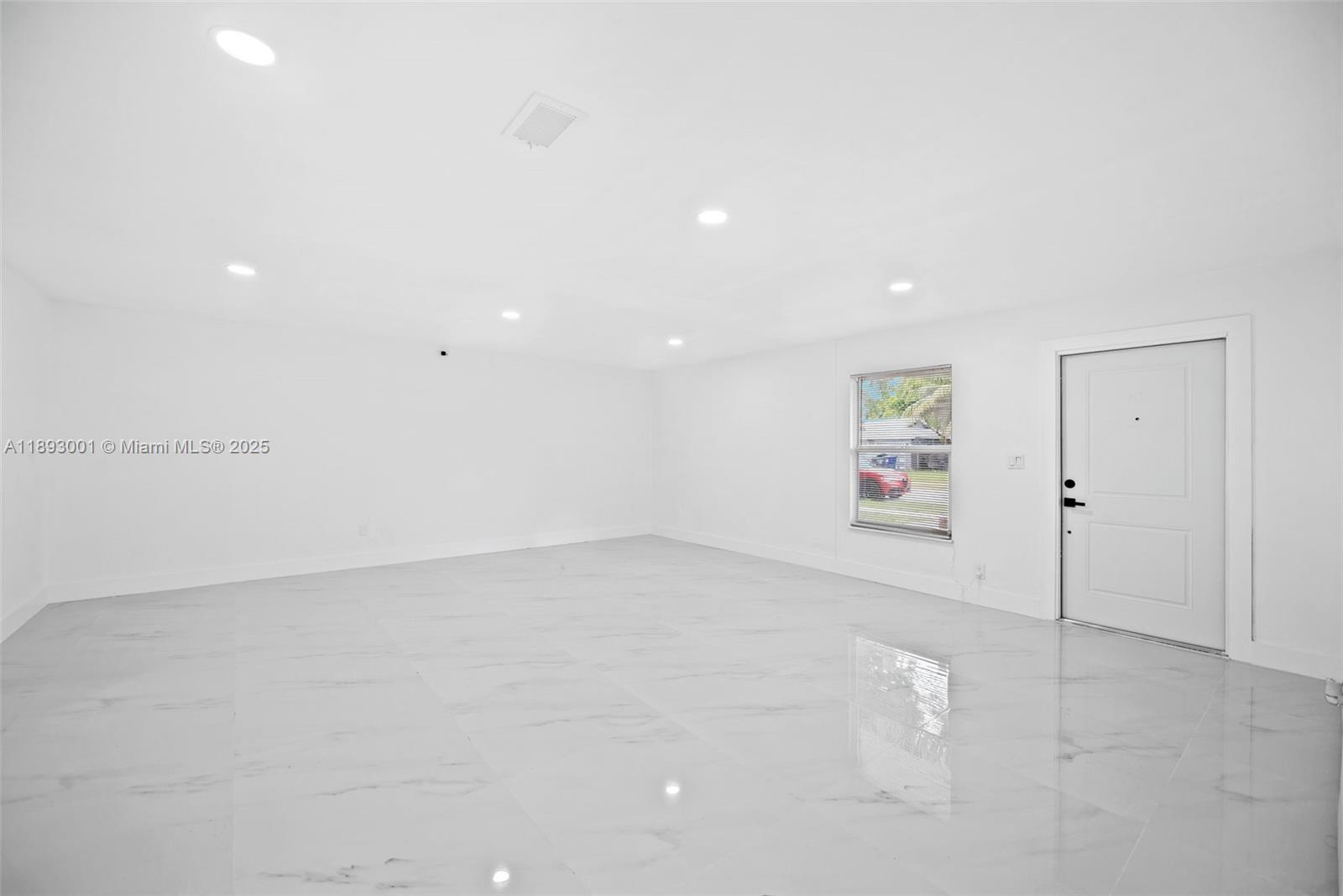NORTH LAUDERDALE VILLAGE - Residential