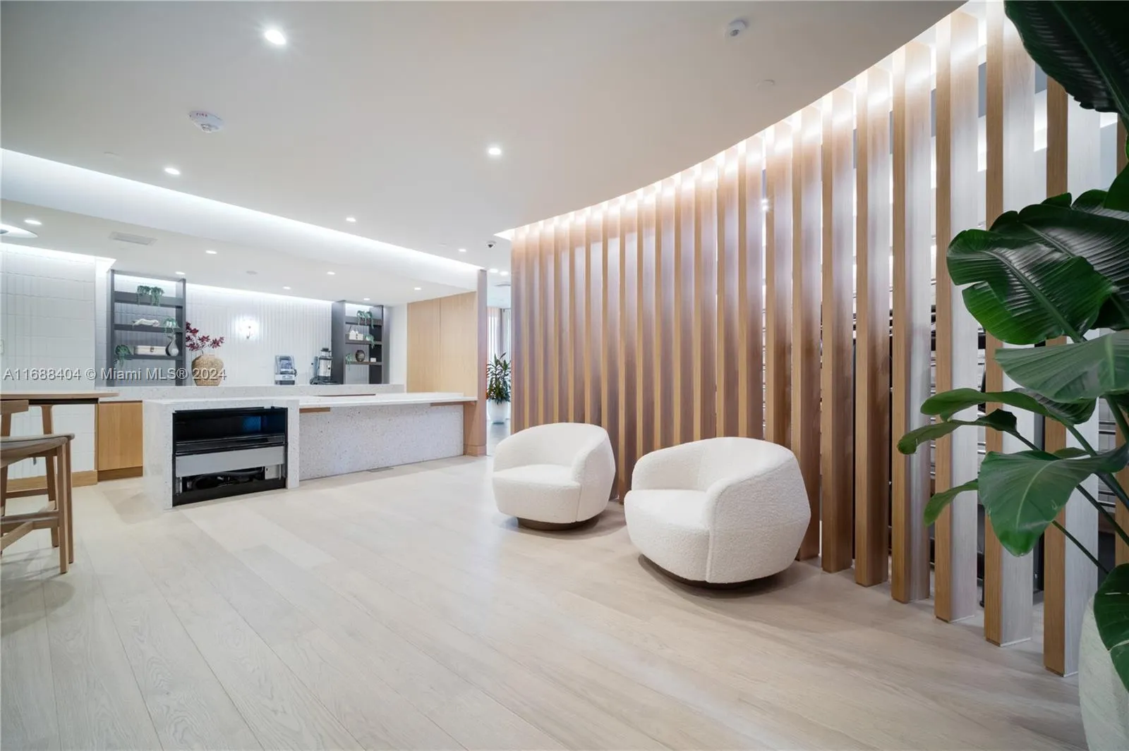 Coconut Grove, Florida 33133, United States, 3 Bedrooms Bedrooms, ,5 BathroomsBathrooms,Residential,Active,34846