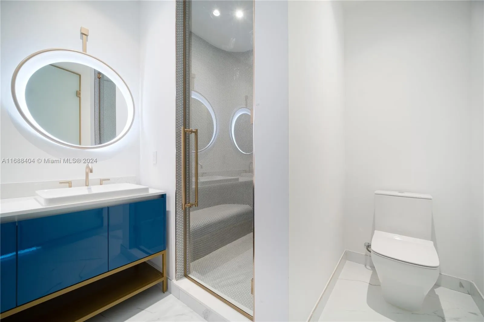 Coconut Grove, Florida 33133, United States, 3 Bedrooms Bedrooms, ,5 BathroomsBathrooms,Residential,Active,34846