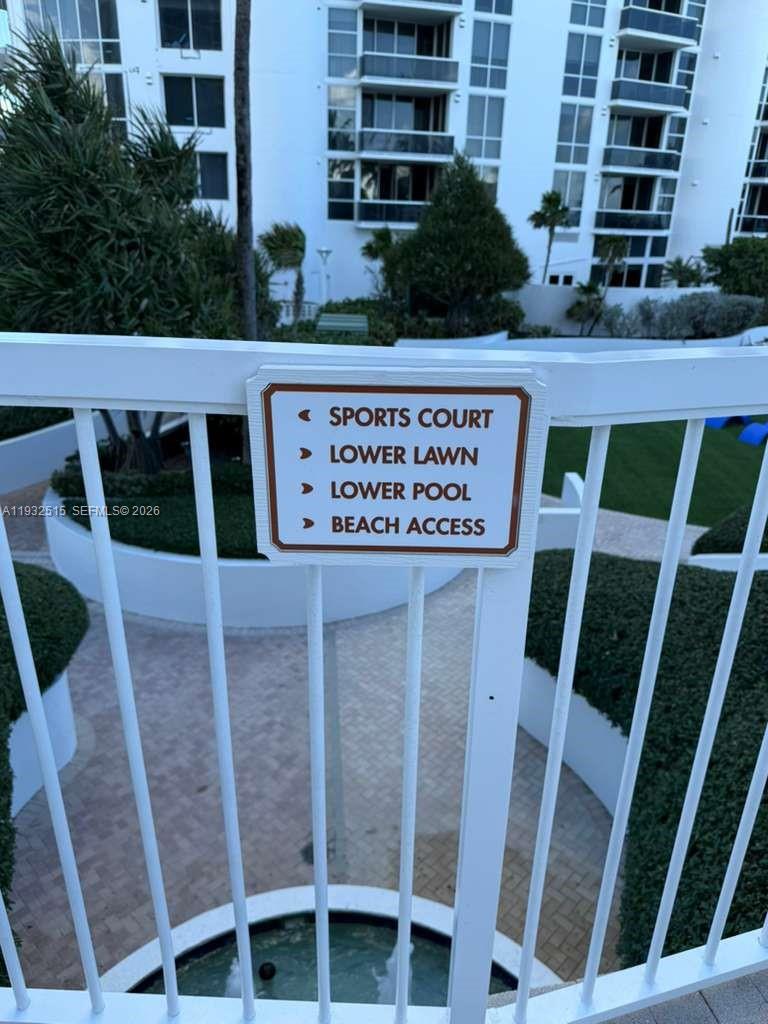 TRUMP INTERNATIONAL SONES - Residential