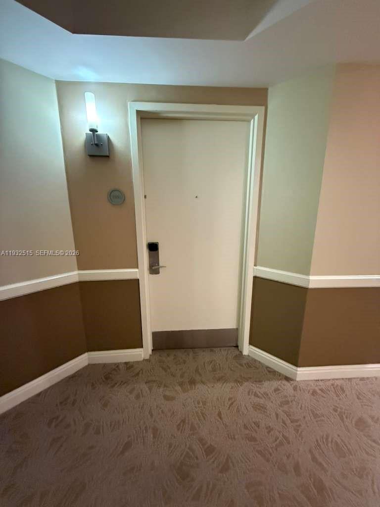 TRUMP INTERNATIONAL SONES - Residential