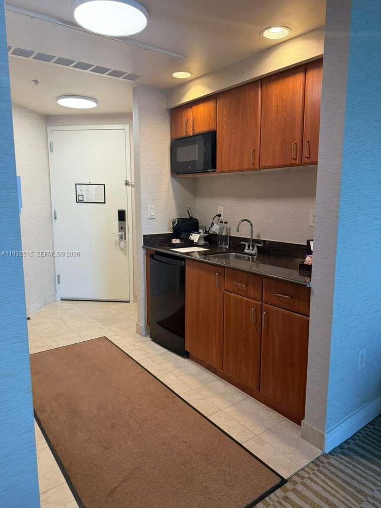 TRUMP INTERNATIONAL SONES - Residential