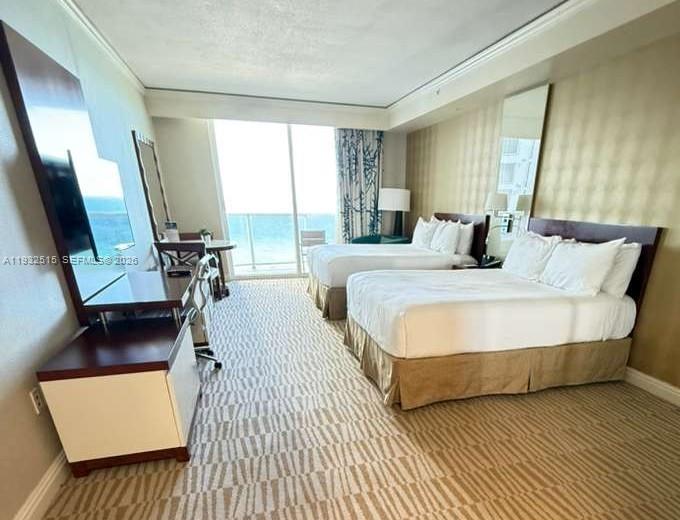 TRUMP INTERNATIONAL SONES - Residential