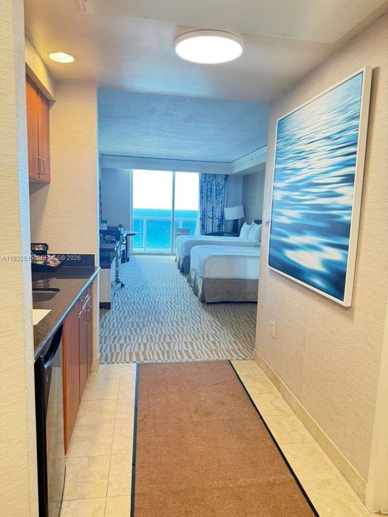 TRUMP INTERNATIONAL SONES - Residential