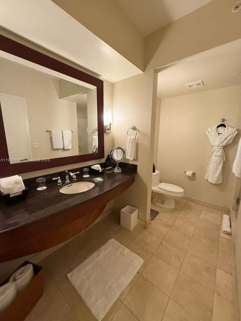 TRUMP INTERNATIONAL SONES - Residential