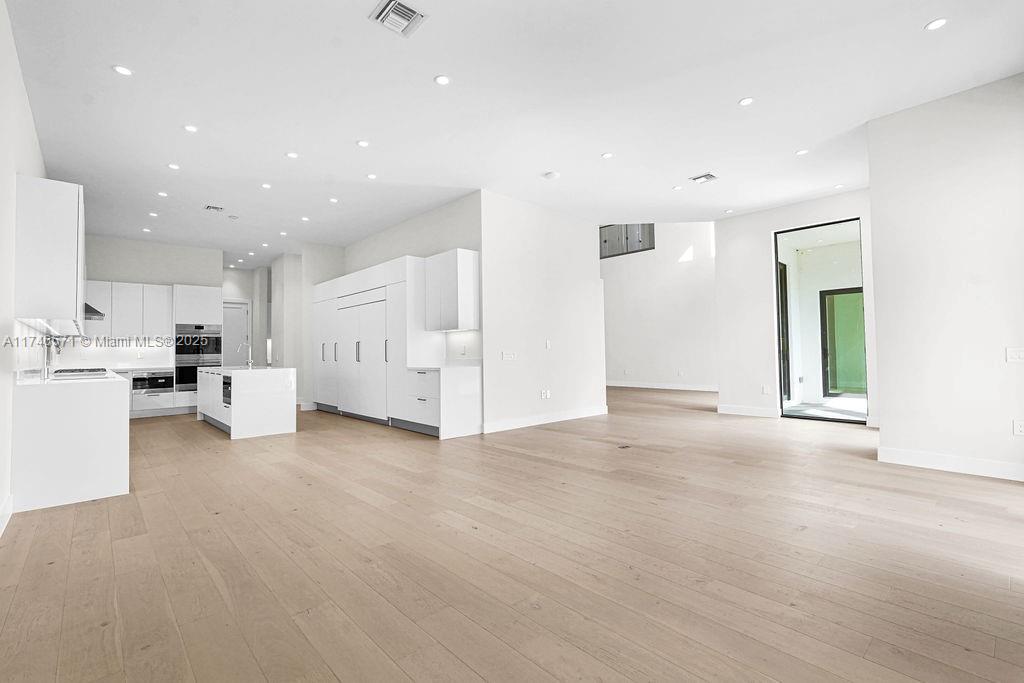 PRESERVE AT EMERALD HILLS - Residential