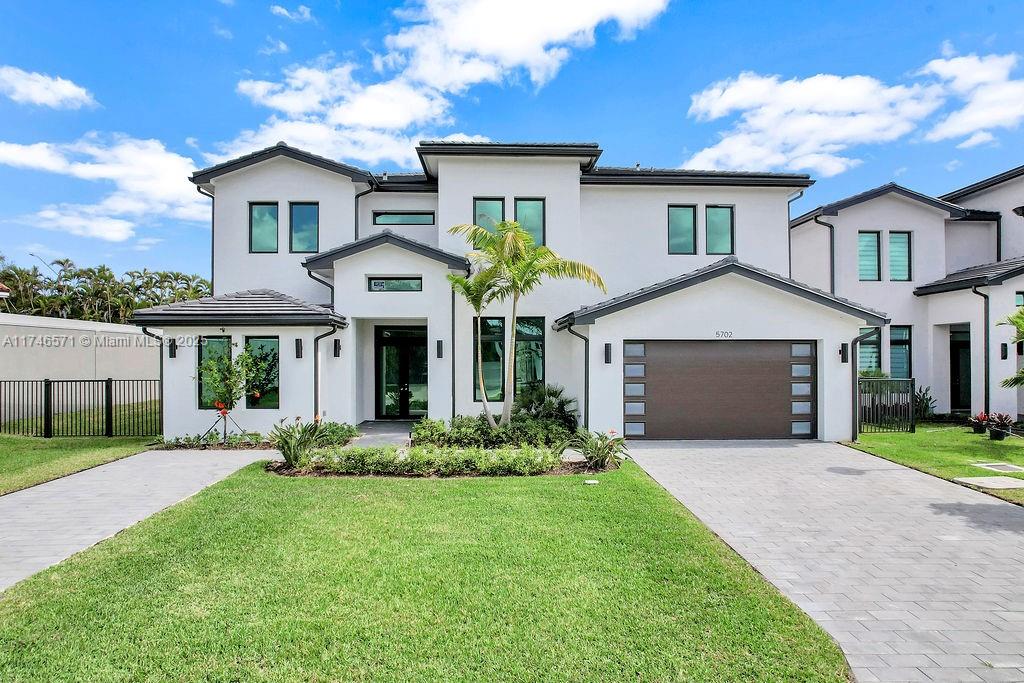 Property for Sale at 5702 E Ashwood Cir E Cir, Hollywood, Broward County, Florida - Bedrooms: 6 
Bathrooms: 8  - $3,250,000
