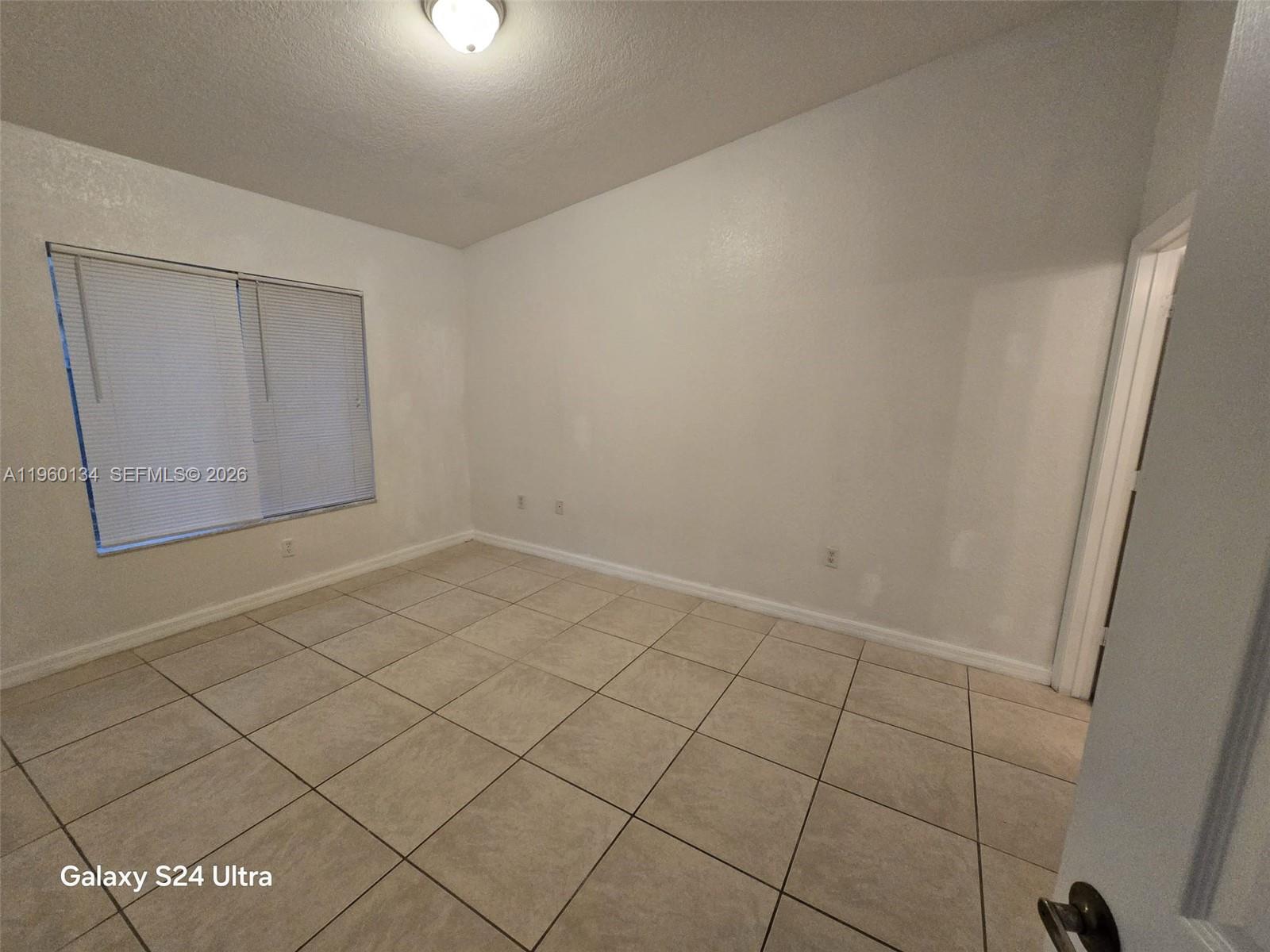 HOLLYWOOD RIDGE FARMS 2-6 - Residential Lease