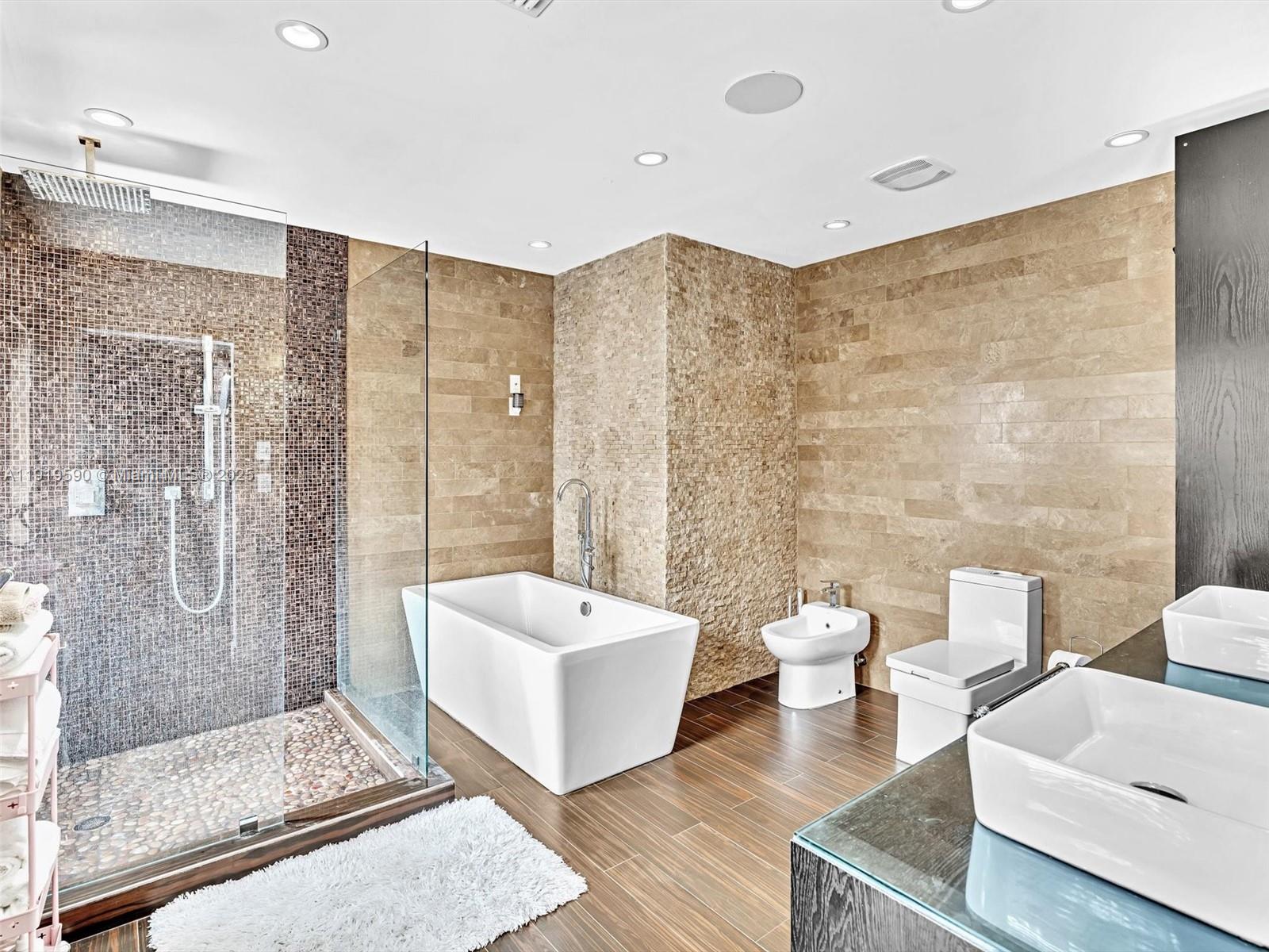 OLD CUTLER PINES THE - Residential