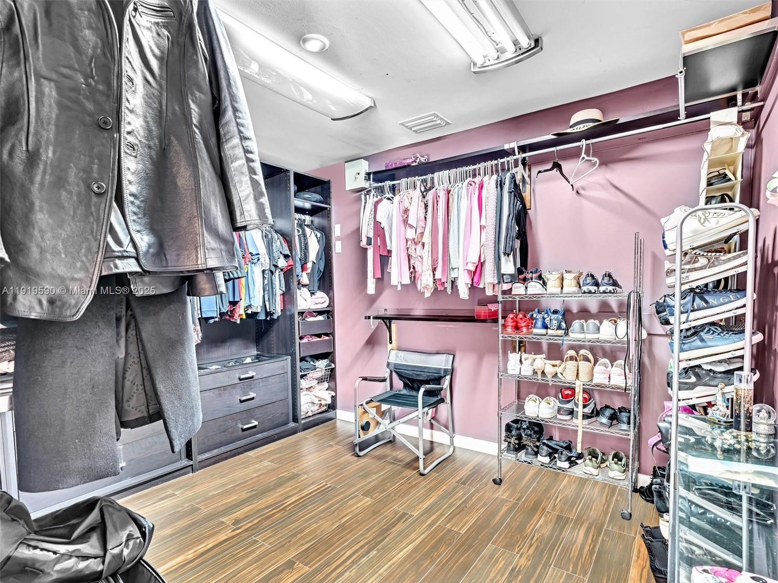 OLD CUTLER PINES THE - Residential