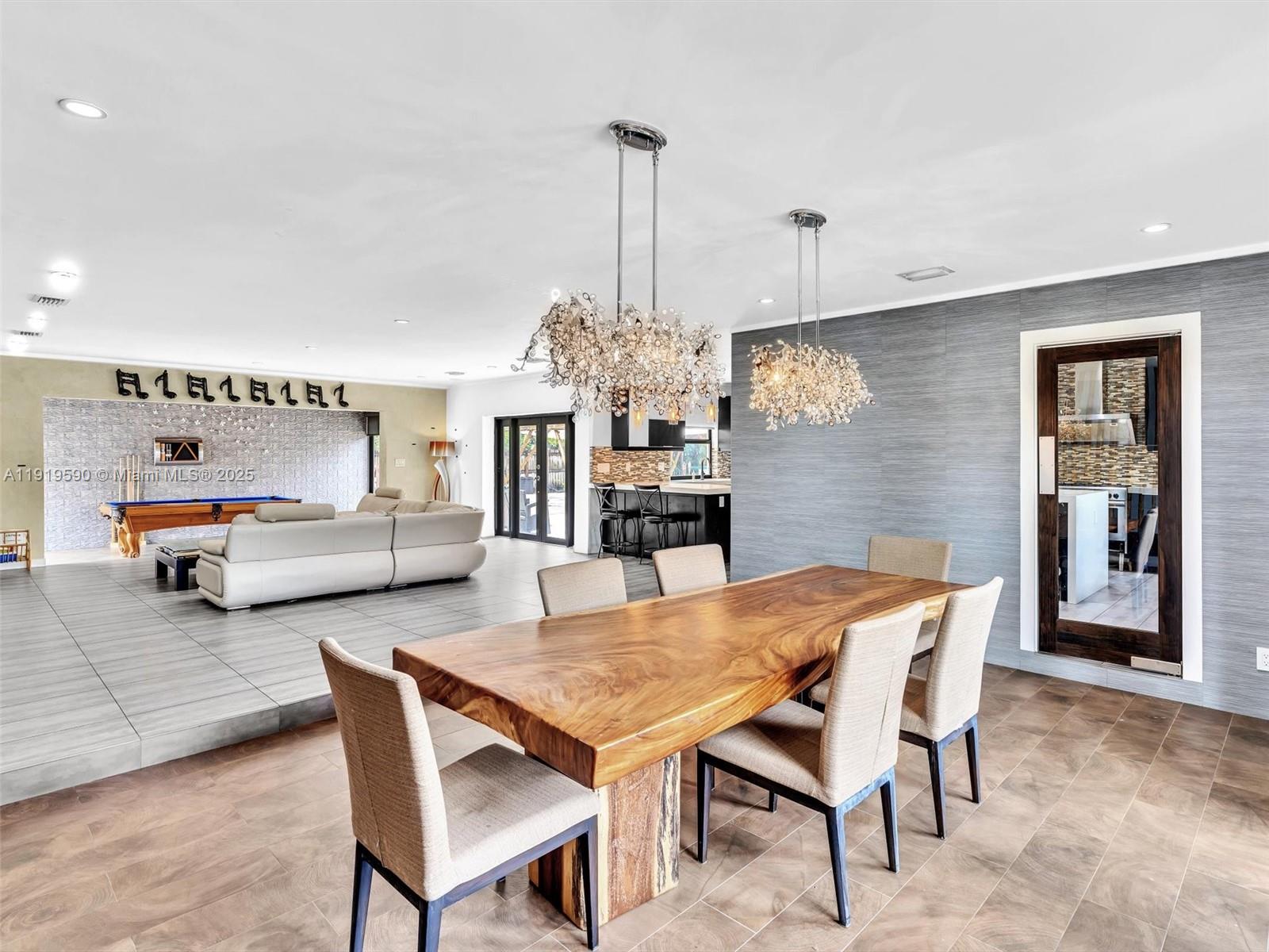 OLD CUTLER PINES THE - Residential