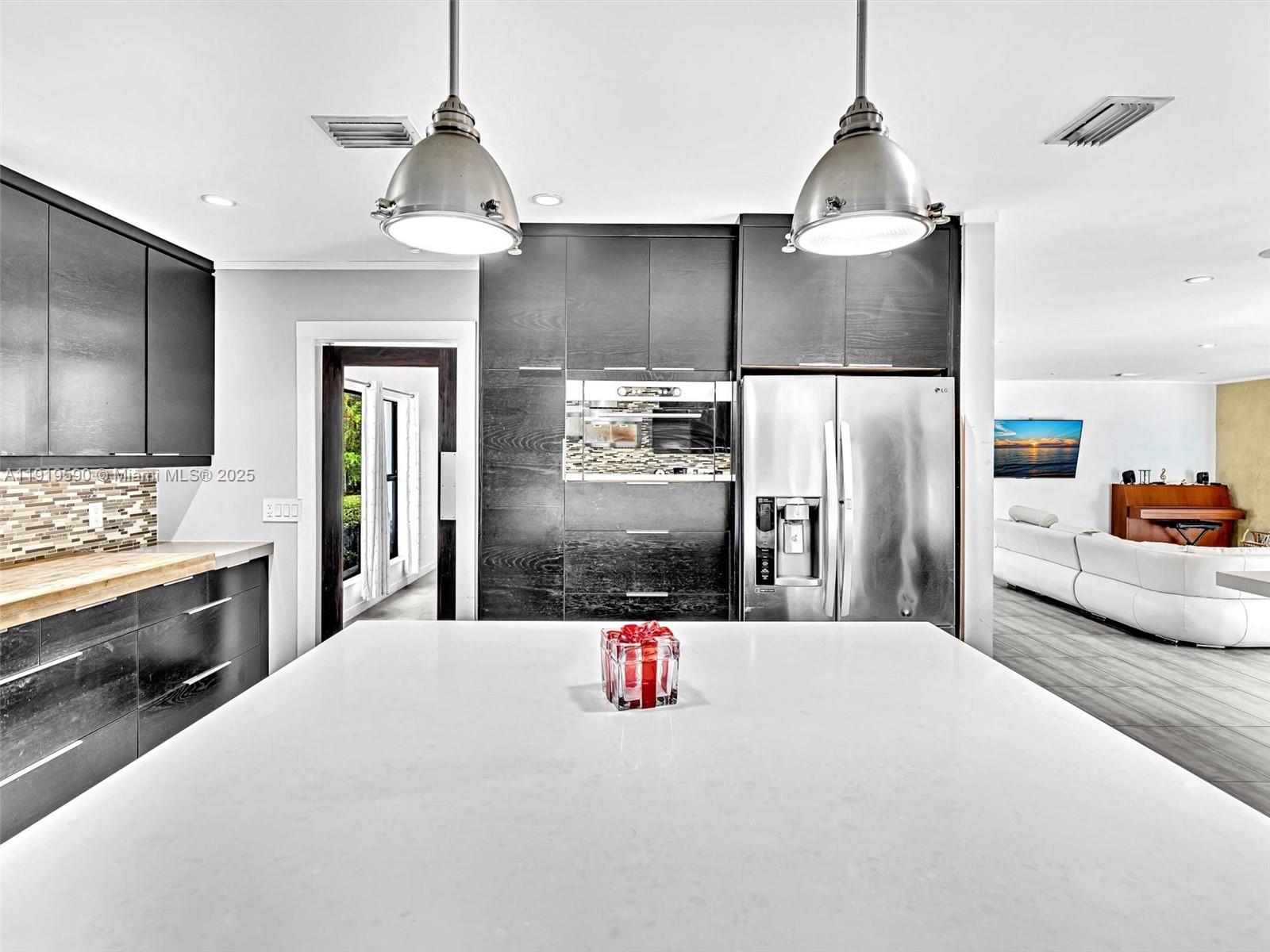 OLD CUTLER PINES THE - Residential