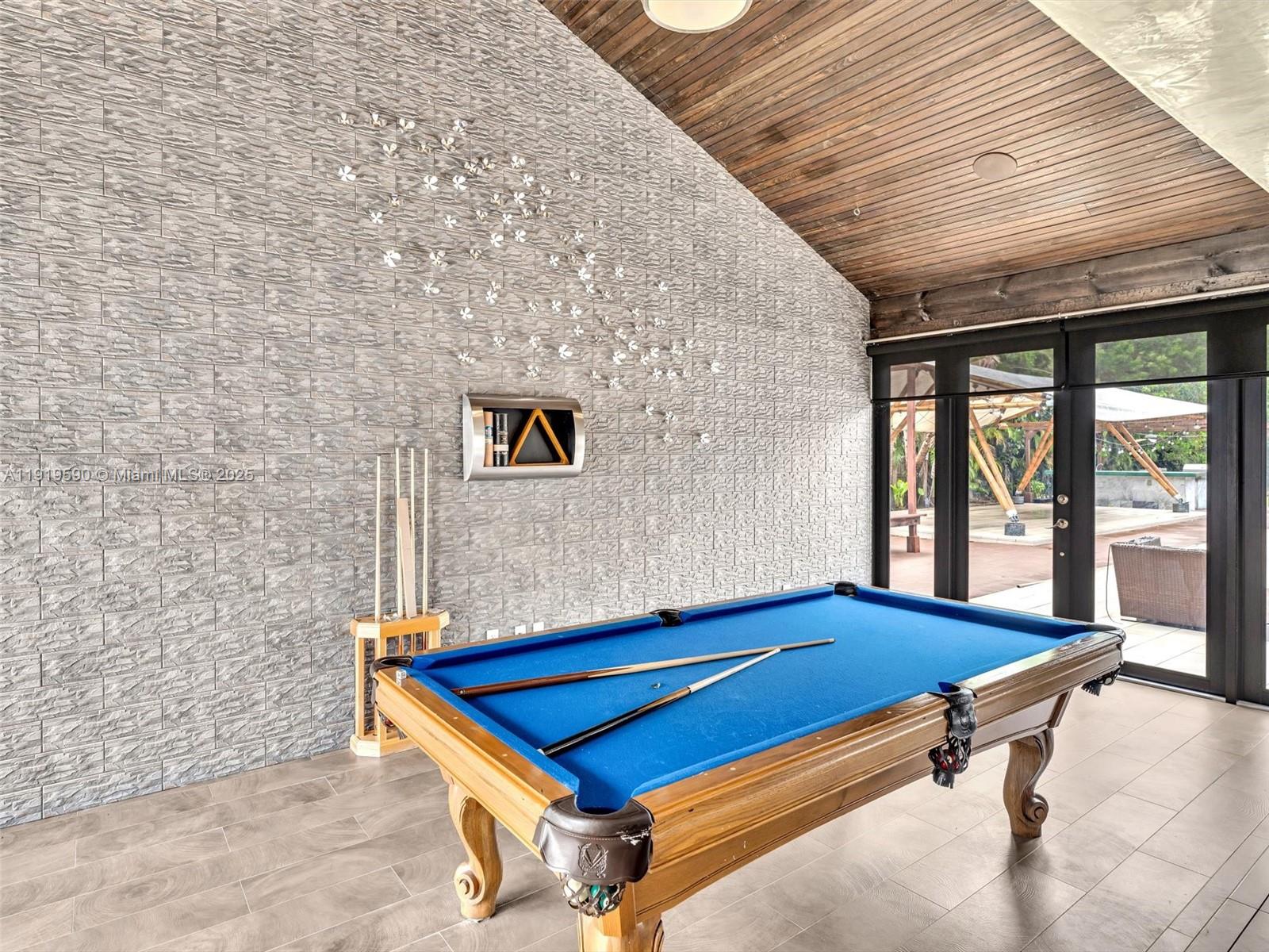 OLD CUTLER PINES THE - Residential