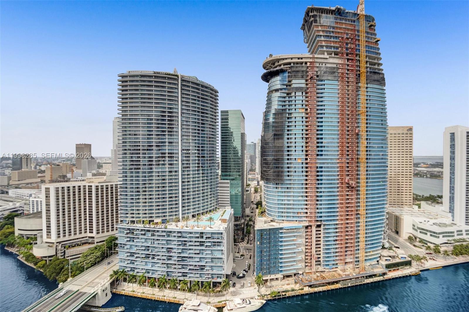 ICONBRICKELL CONDO NO 1 - Residential Lease