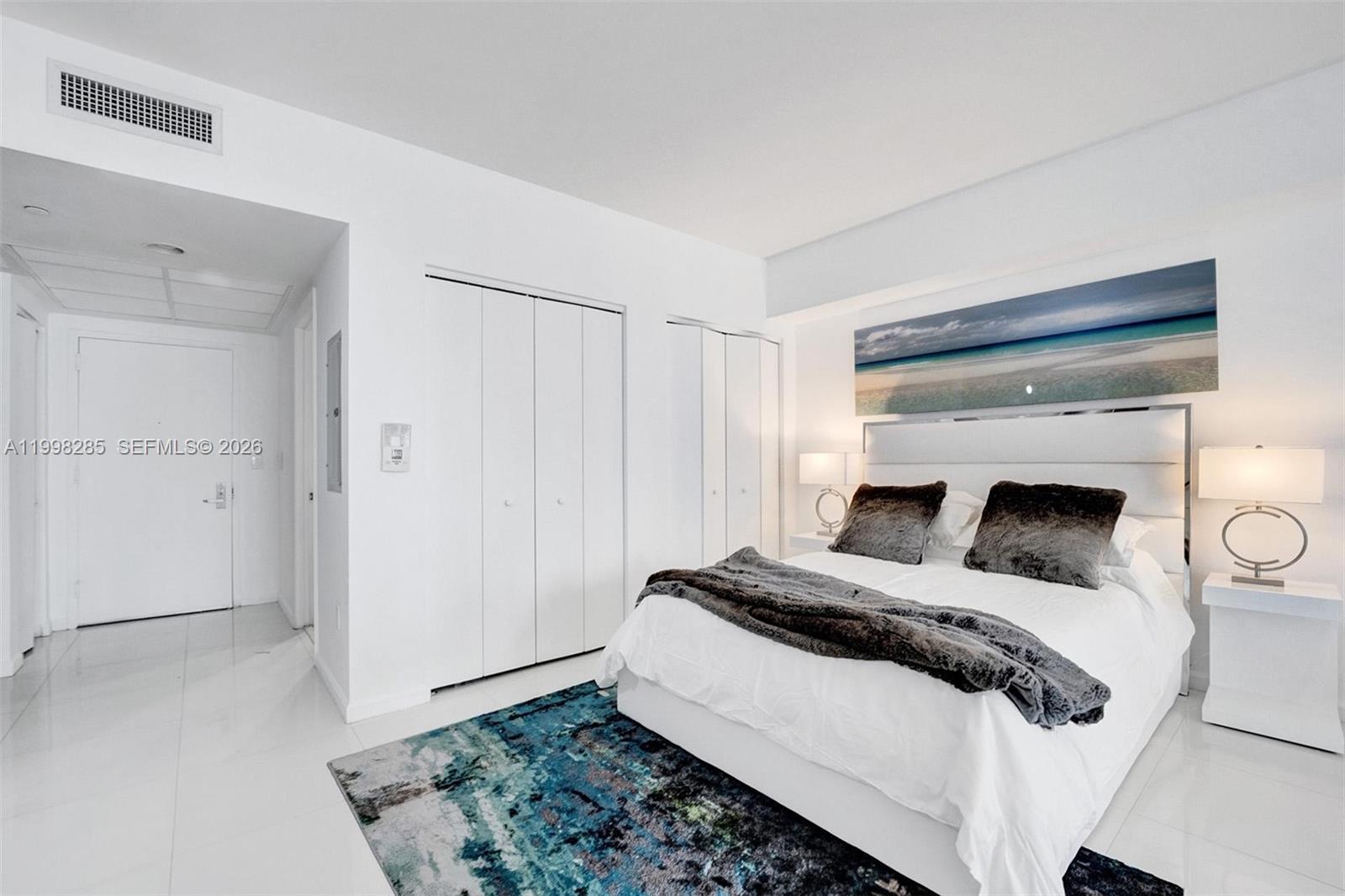 ICONBRICKELL CONDO NO 1 - Residential Lease